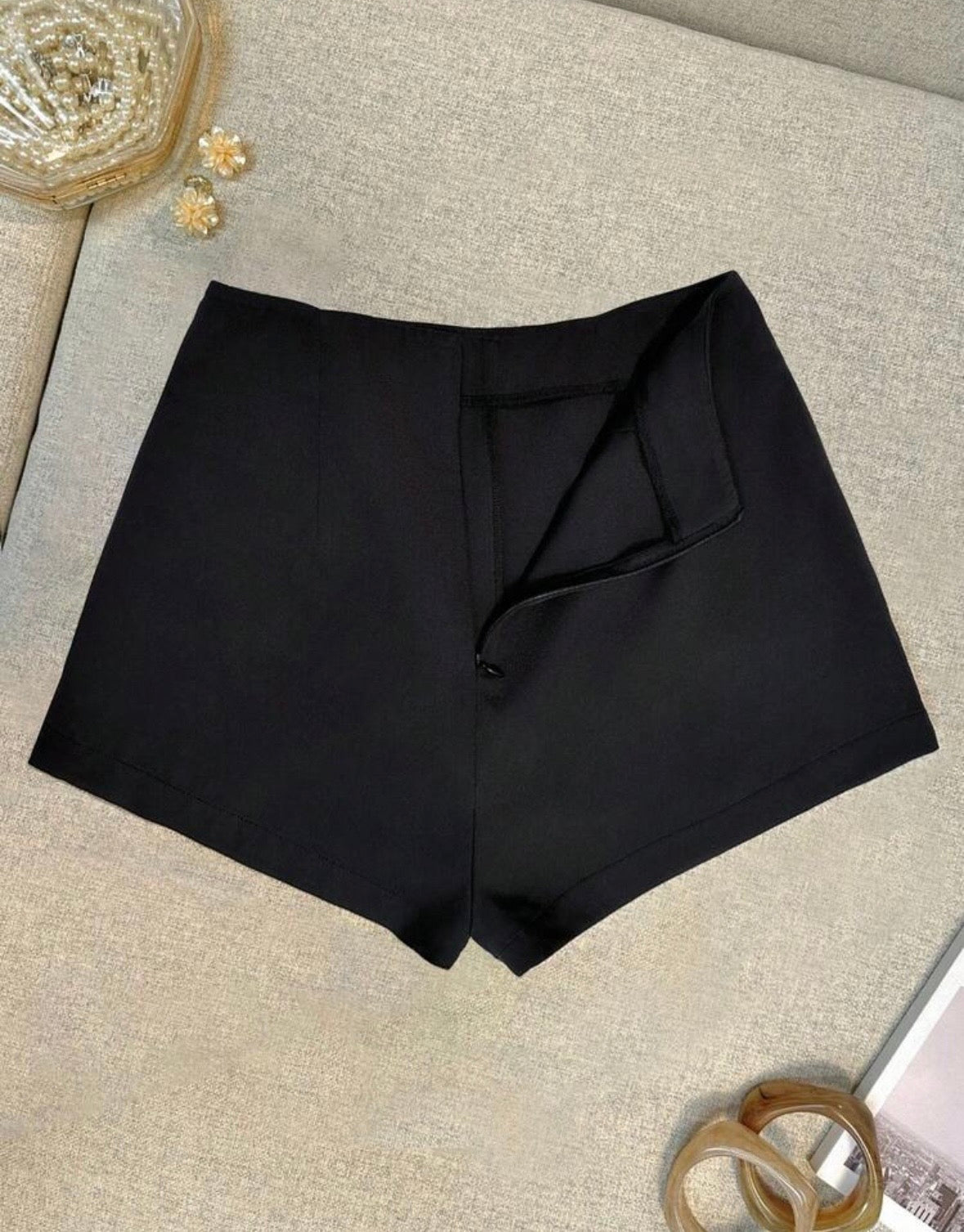 “Sade” White Shorts