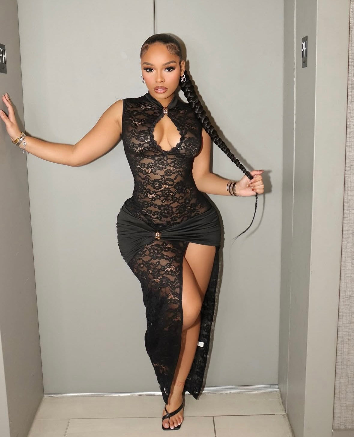“Lace Beauty” Black Dress