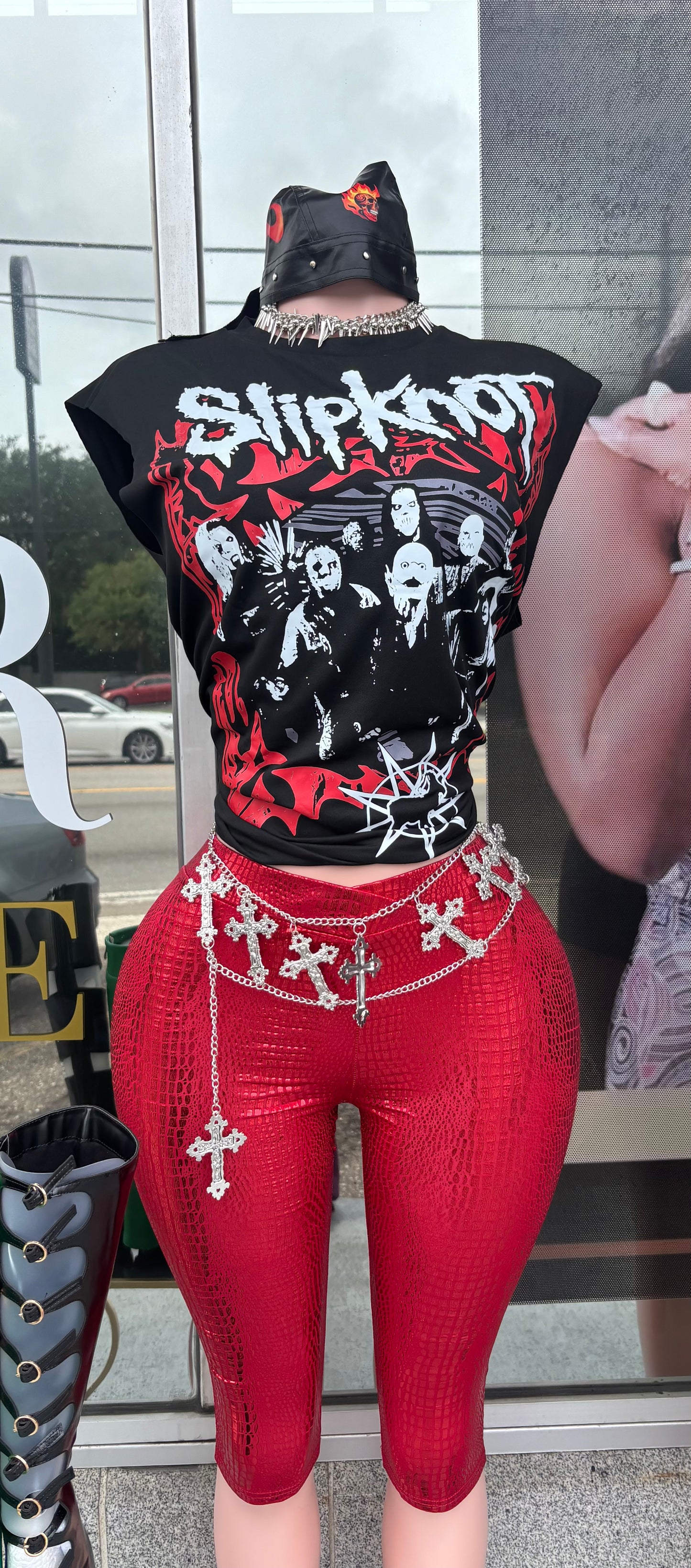 “Slip Knot” Black Top