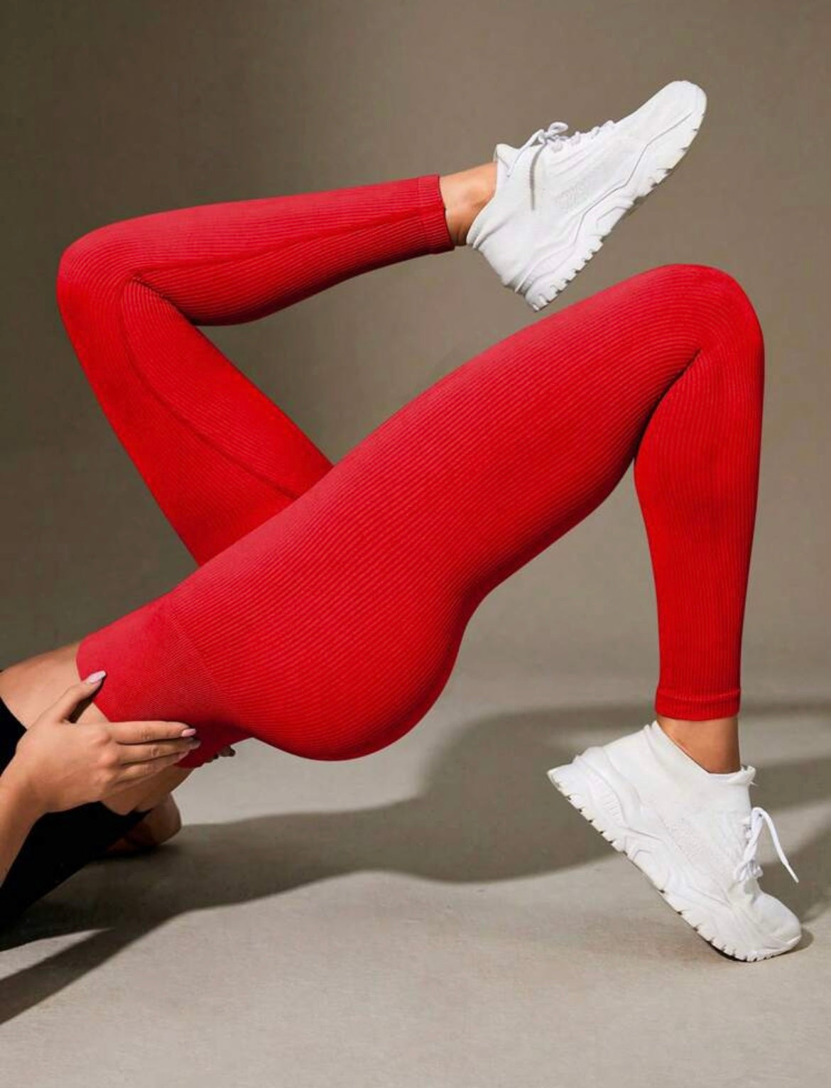 “Vivian” Red Leggings