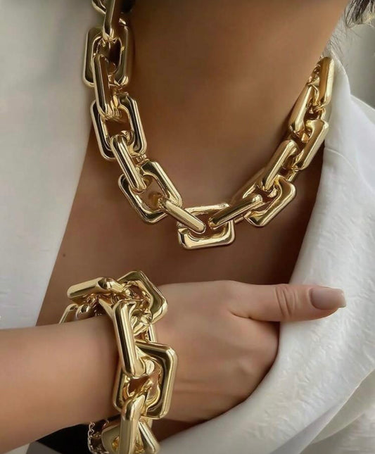 “Link Up” Gold Set