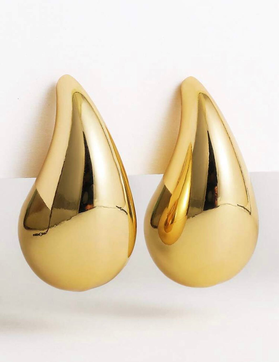 “Droplet” Gold Earrings