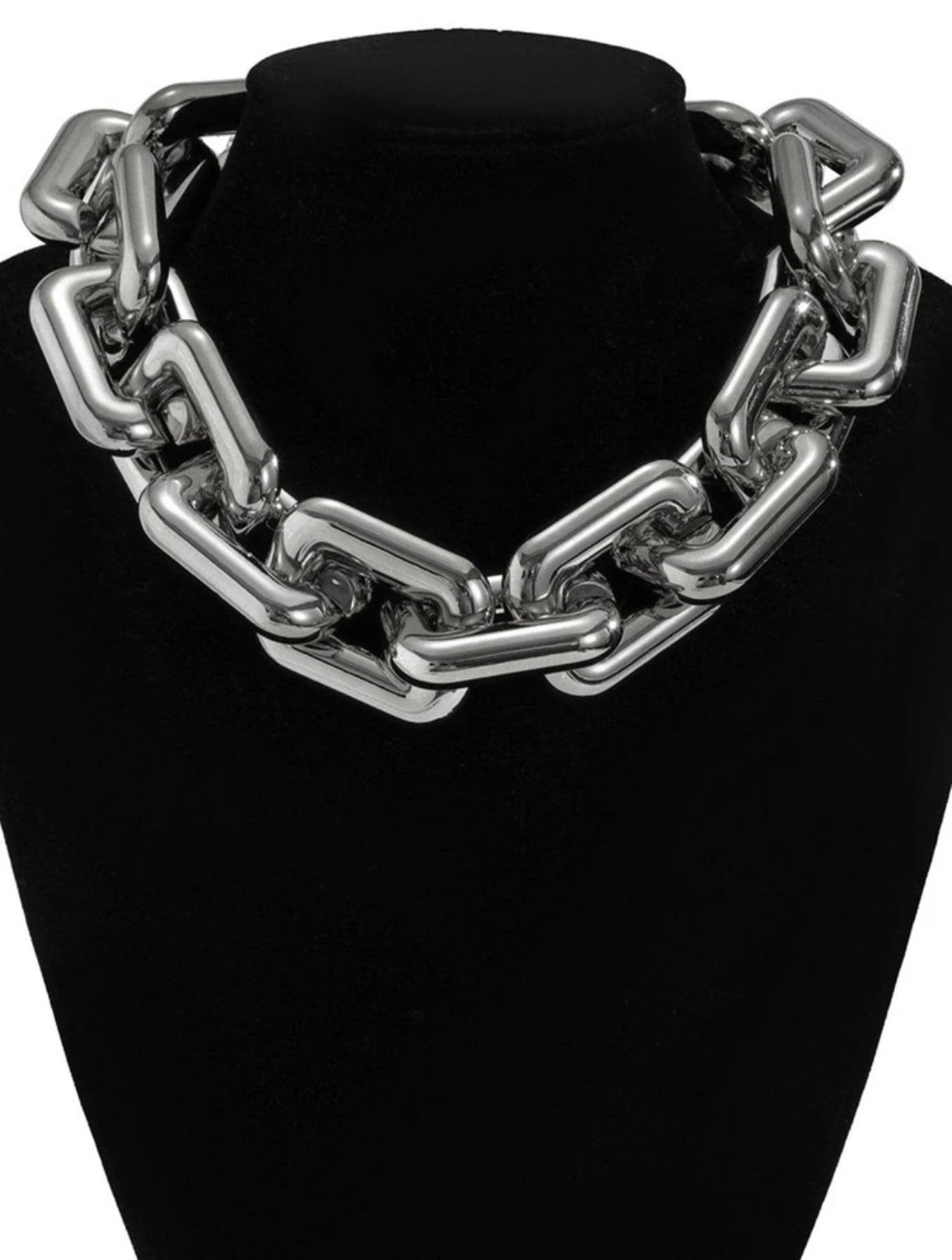 “Vivian” Silver Necklace