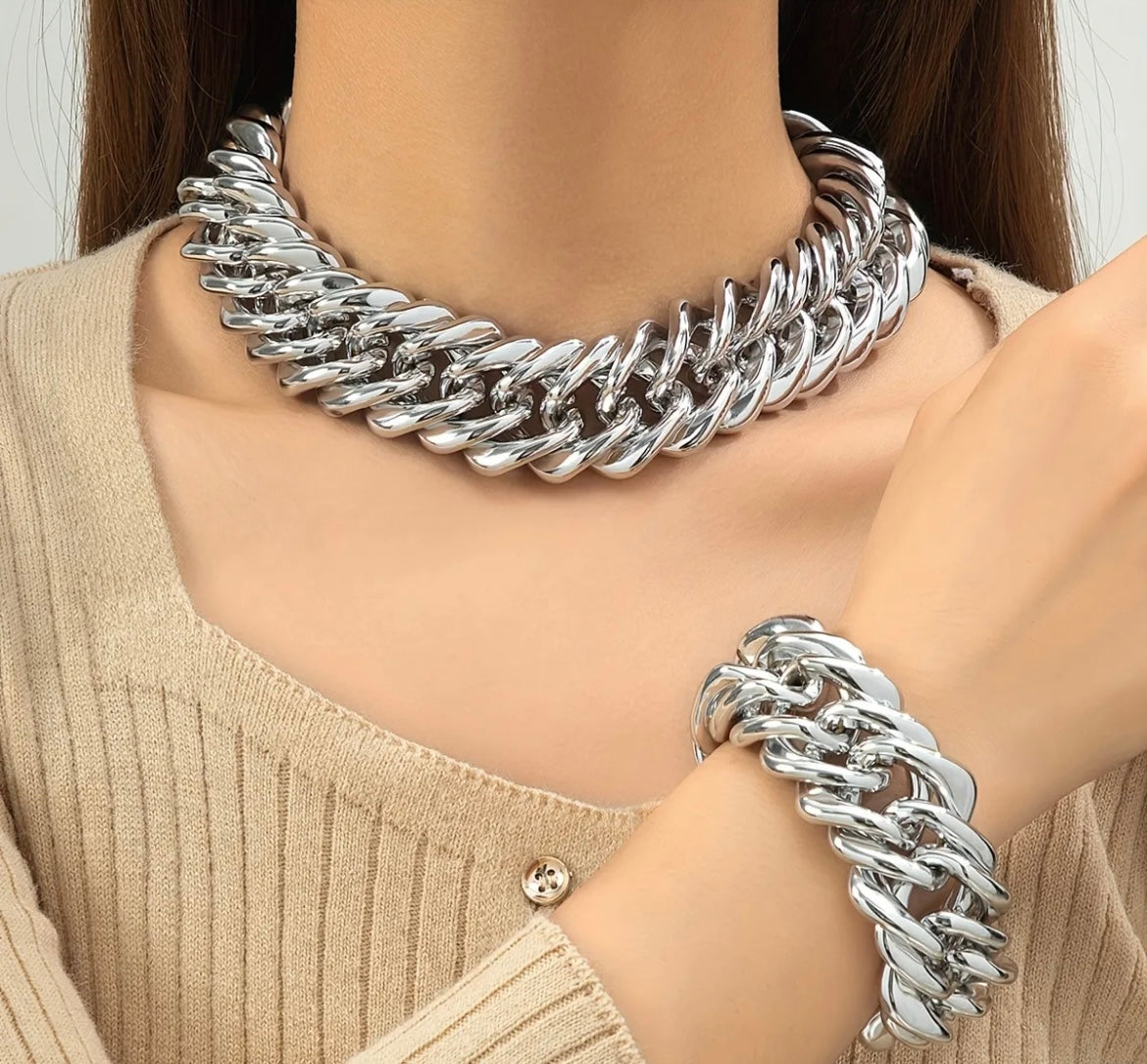 “Main Character” Silver Set