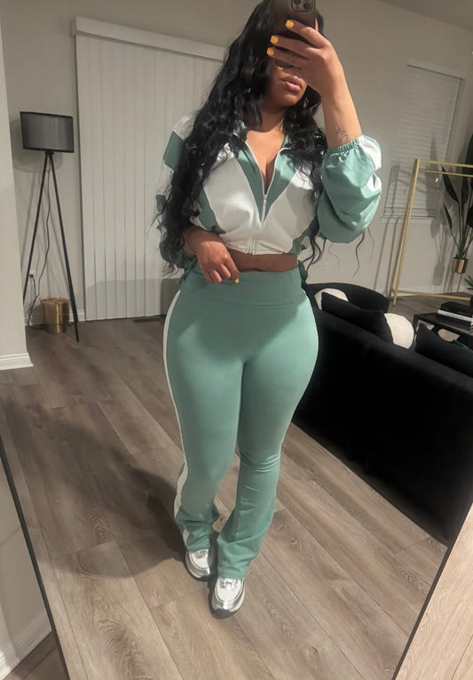 “Out The Way” Mint Green 2 Piece Set