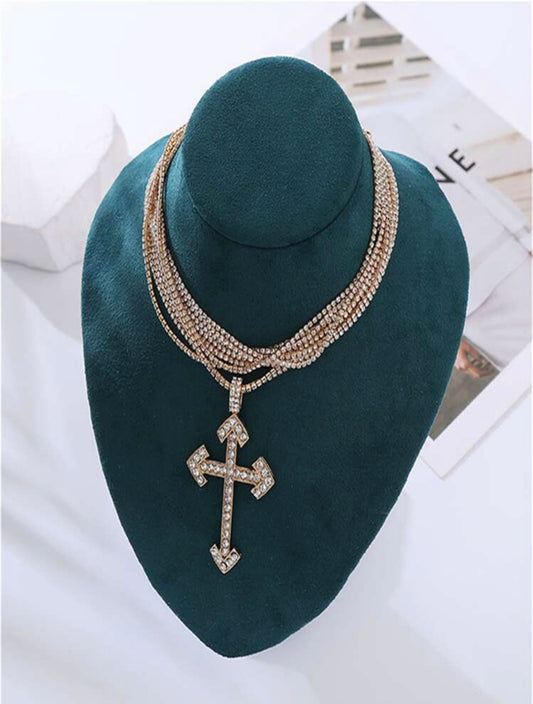 “Cross My Heart” Gold Necklace