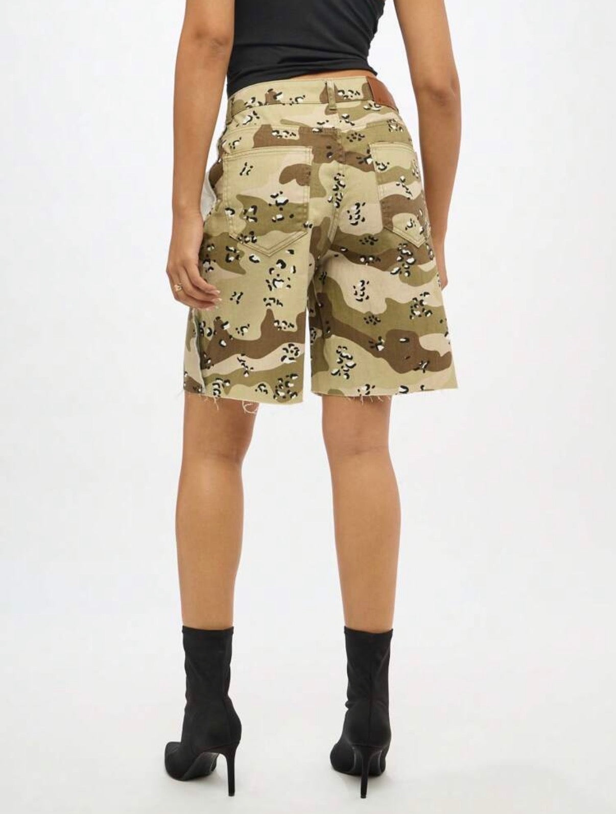 “Camouflage Me”
