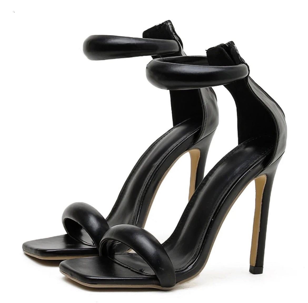 “Felicity” Black Heel