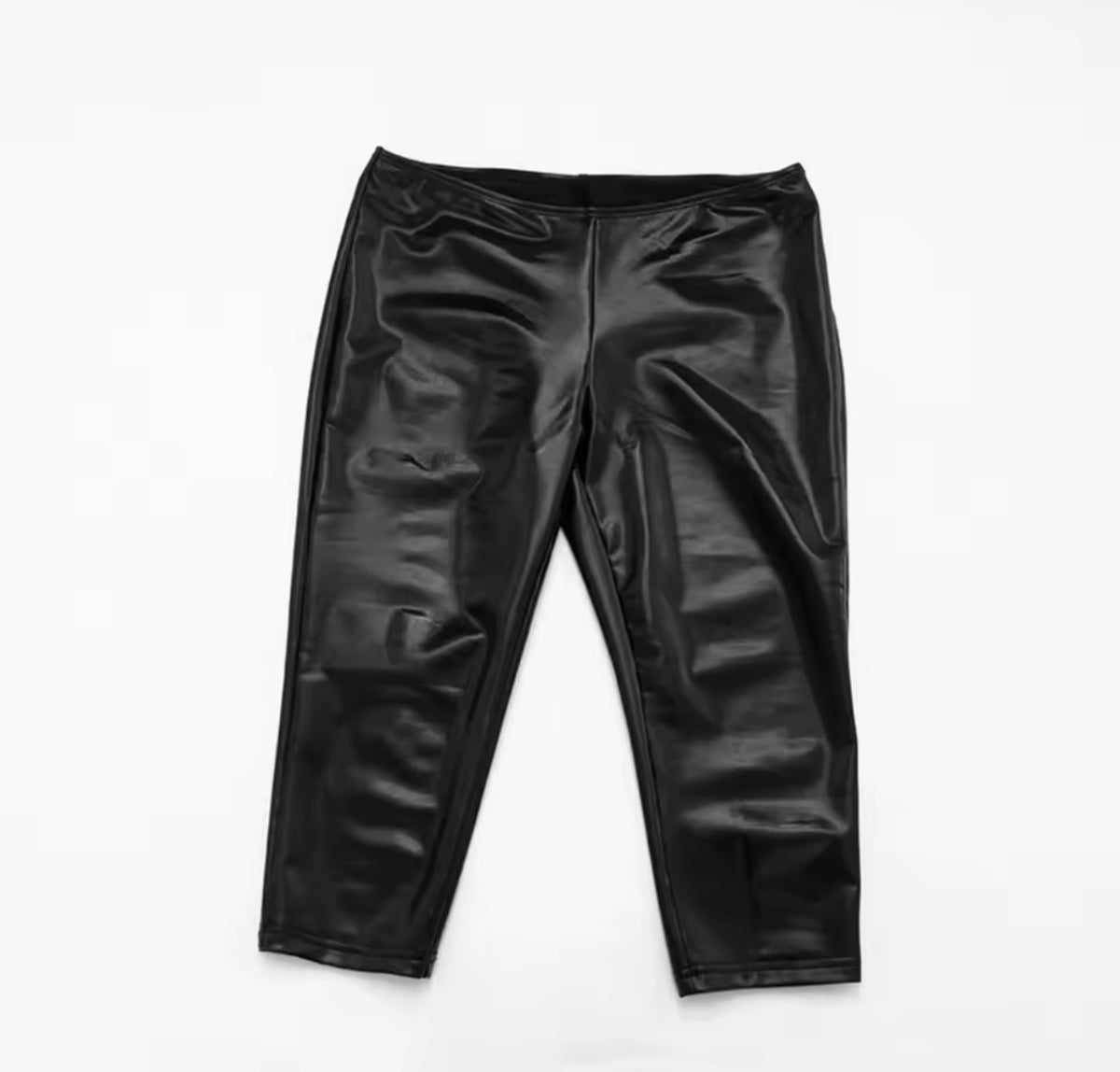 “Lather Me” Black Capri Shorts