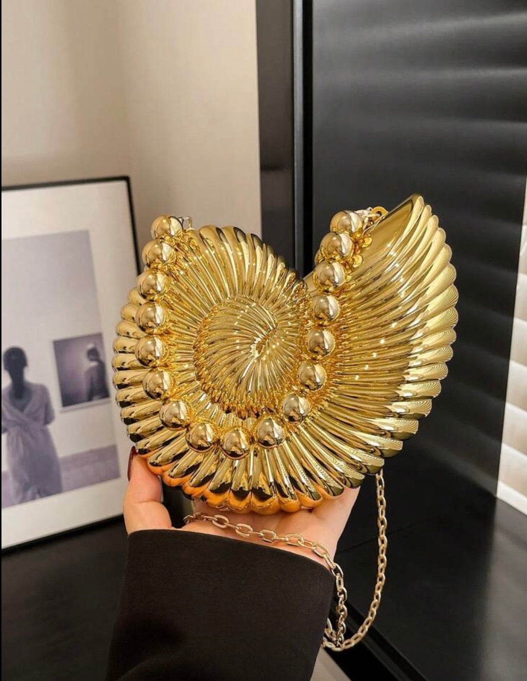 “Seashell” Gold Handbag