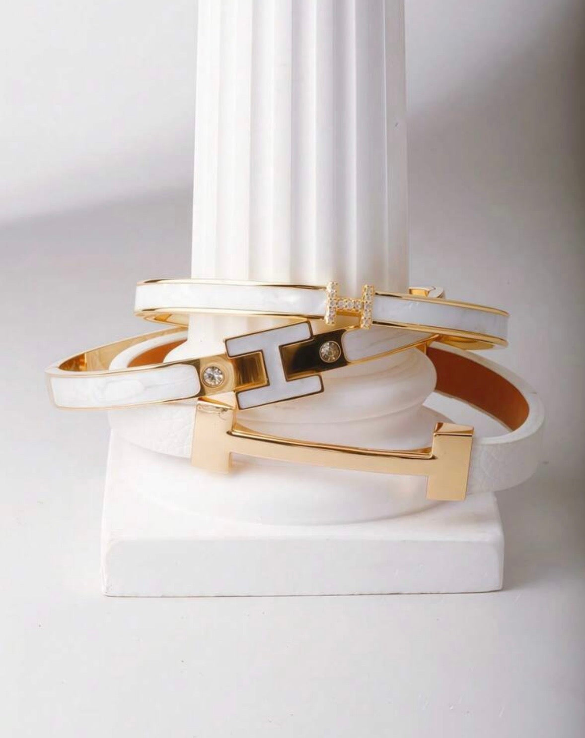 “Hermes Stack” Red Bracelet Set