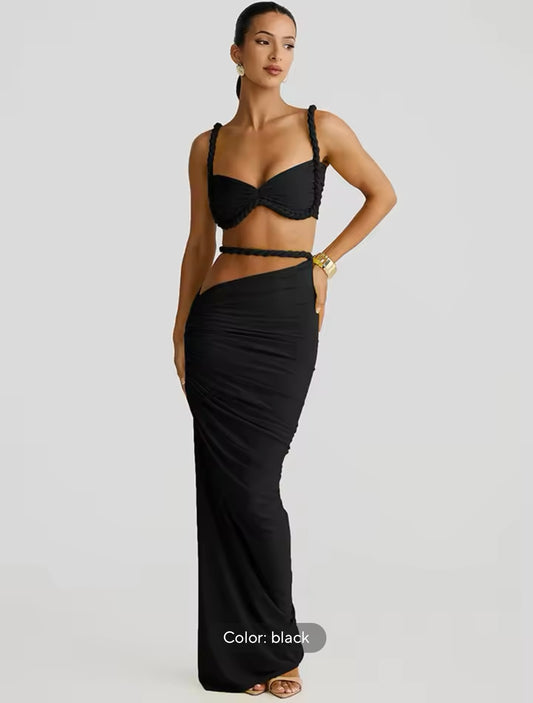 “Twist & Turns” Black 2 Piece Set
