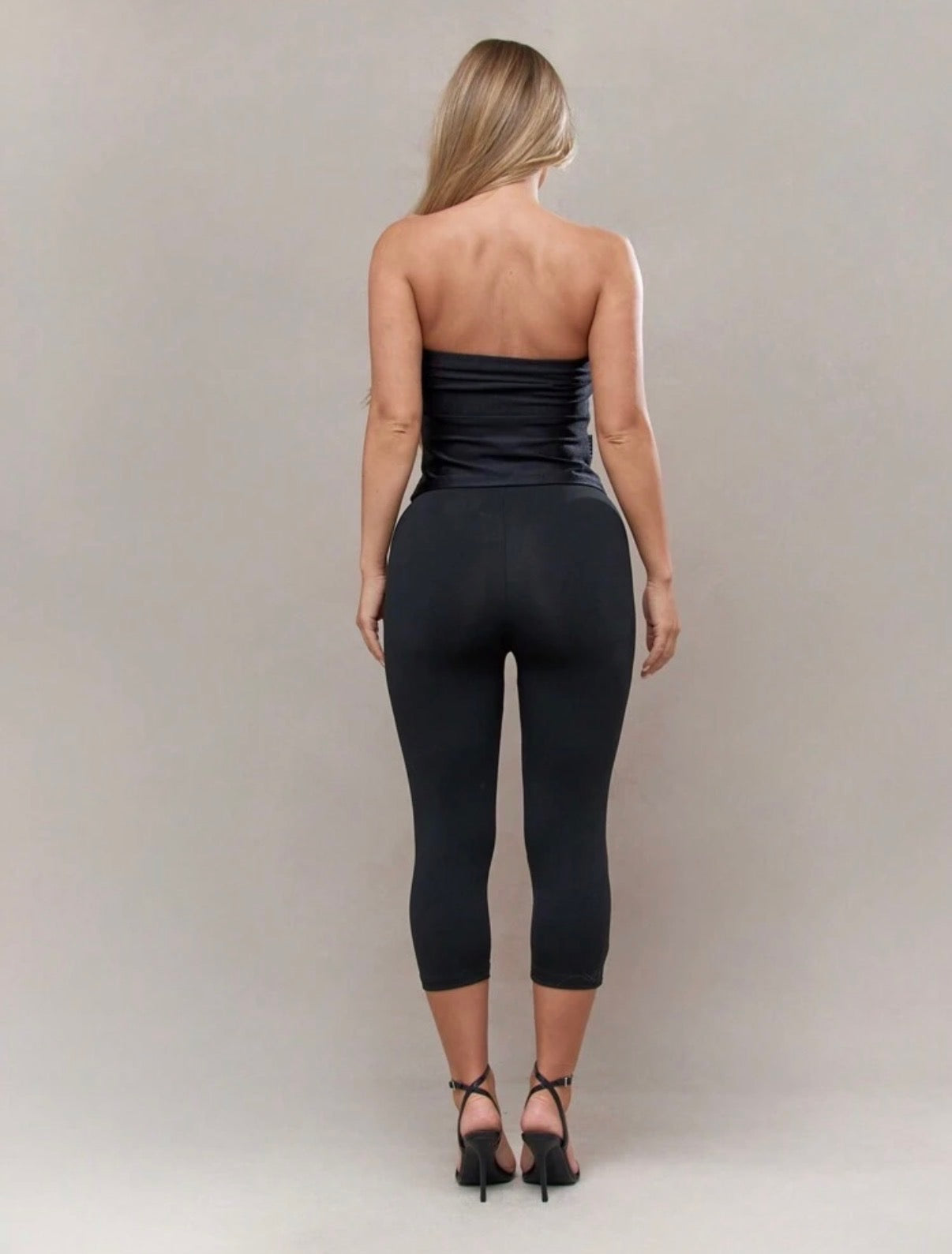 “Kay Capri” Black Shorts