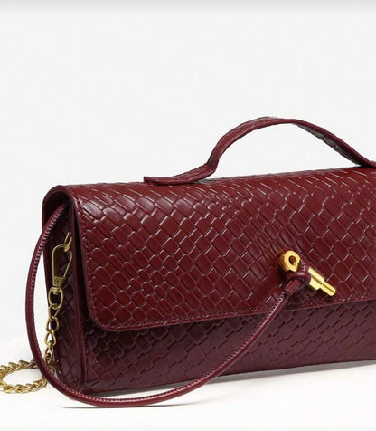 “Handle Up” Burgundy Handbag