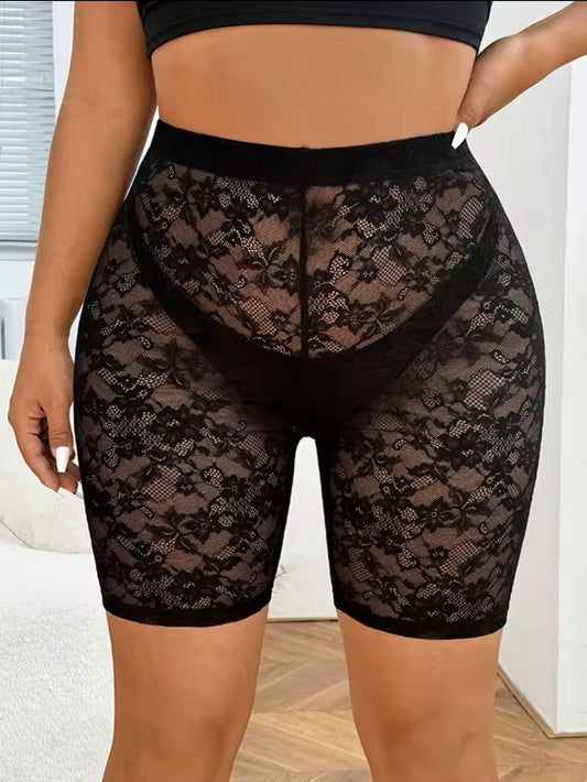 “Danni” Black Shorts