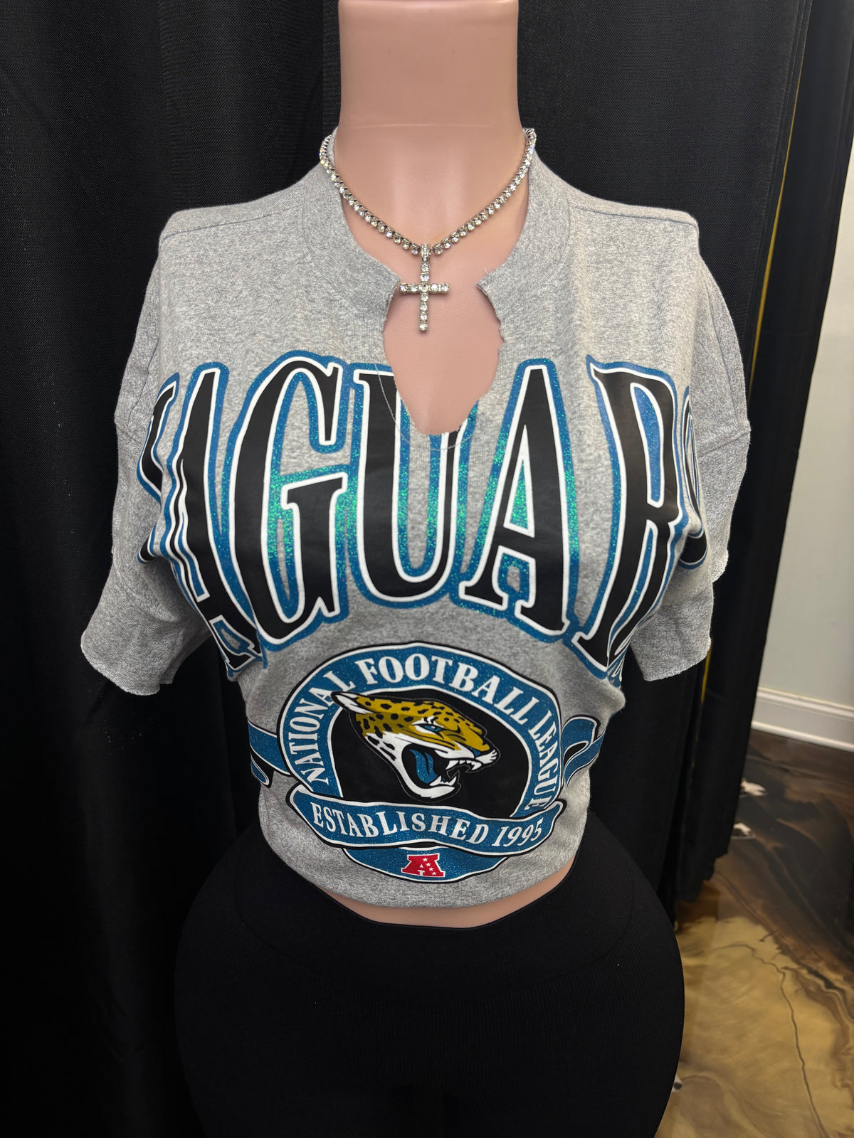 “Let’s go Jags” Cropped Tshirt