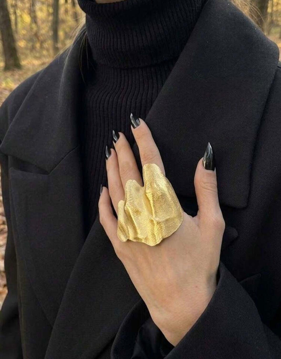 “Nuckle” Gold Ring