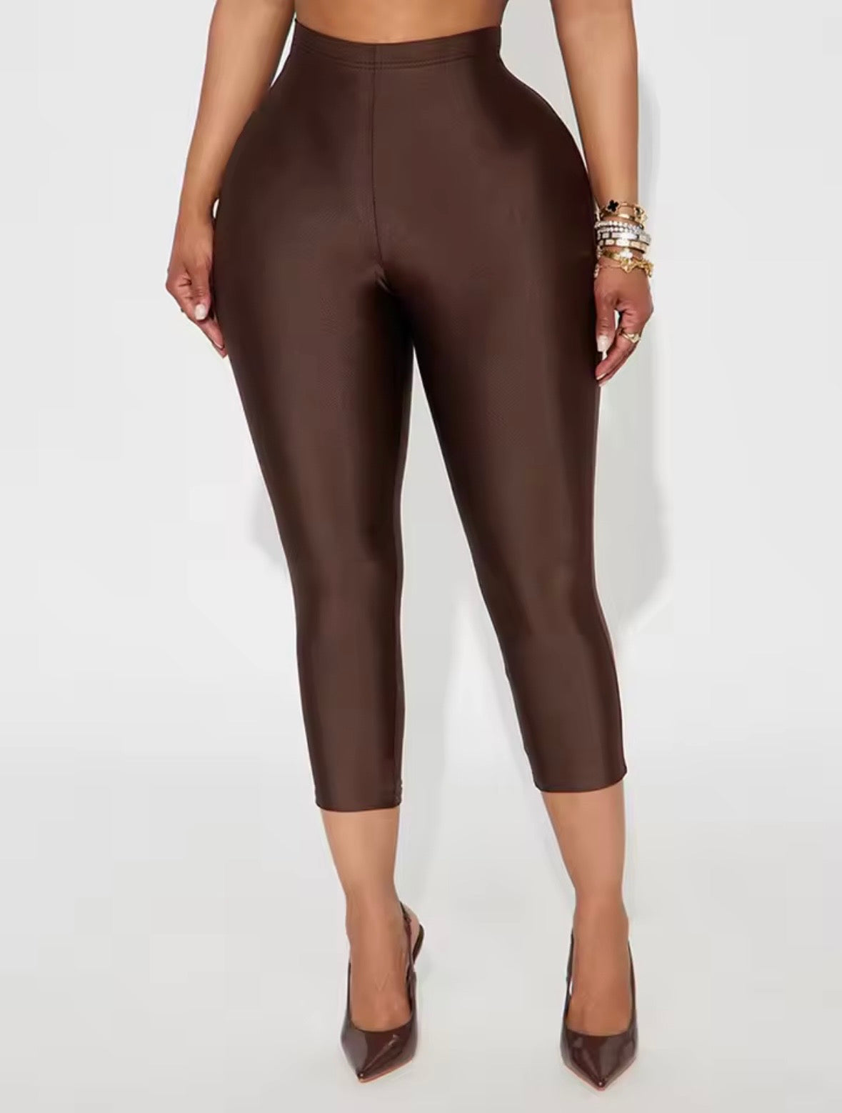 “Laya Leggings” Brown Shorts