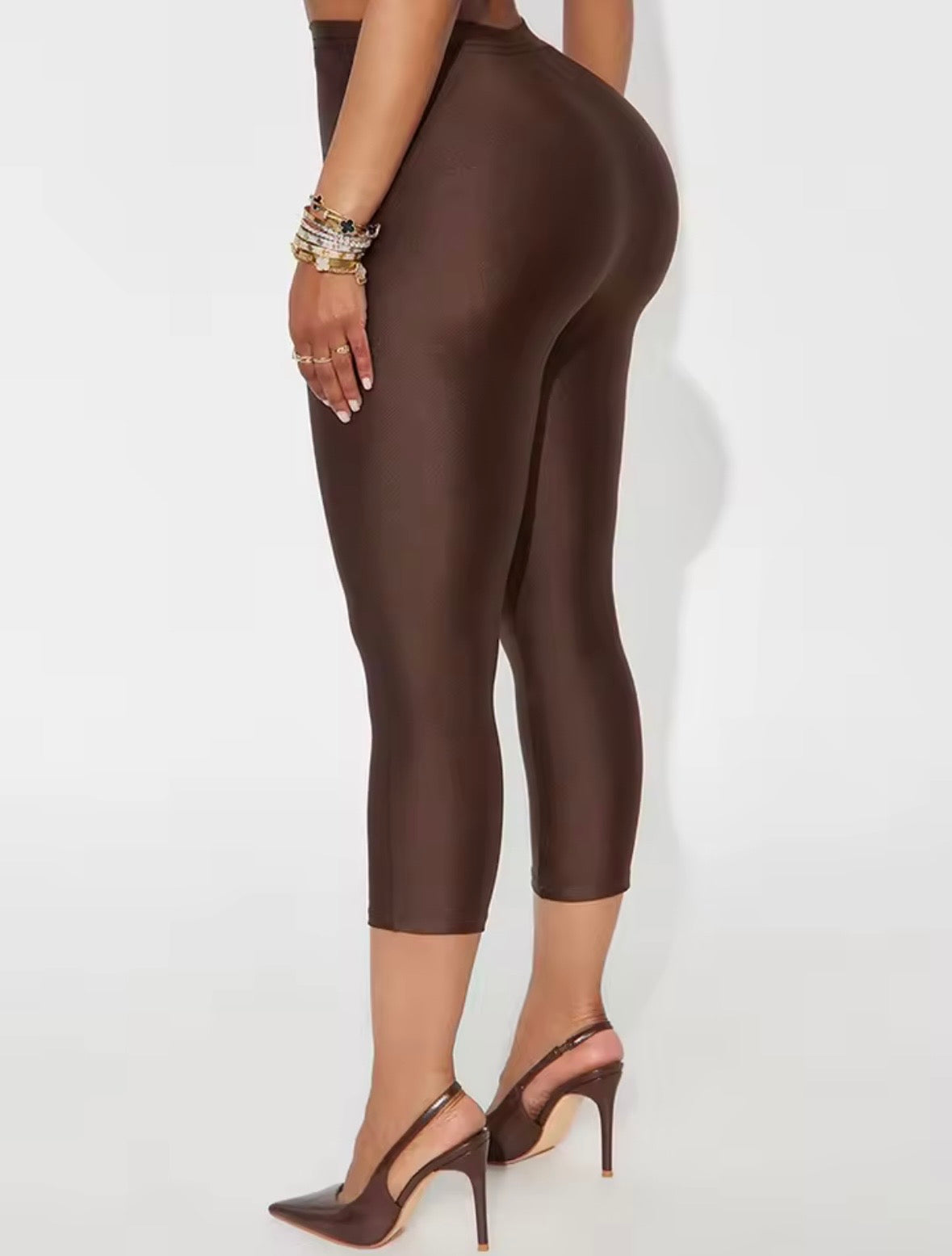 “Laya Leggings” Brown Shorts