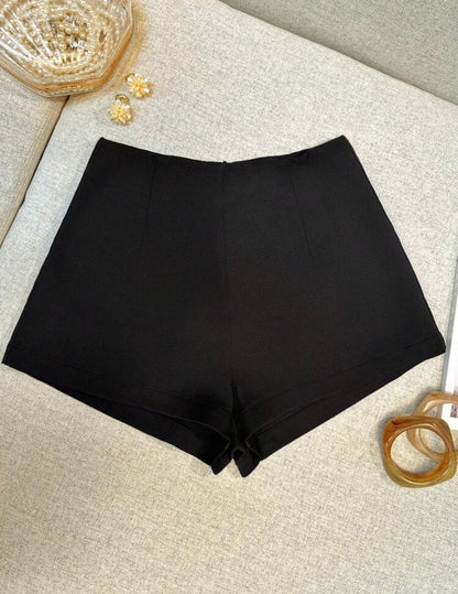 “Sade” Black Shorts