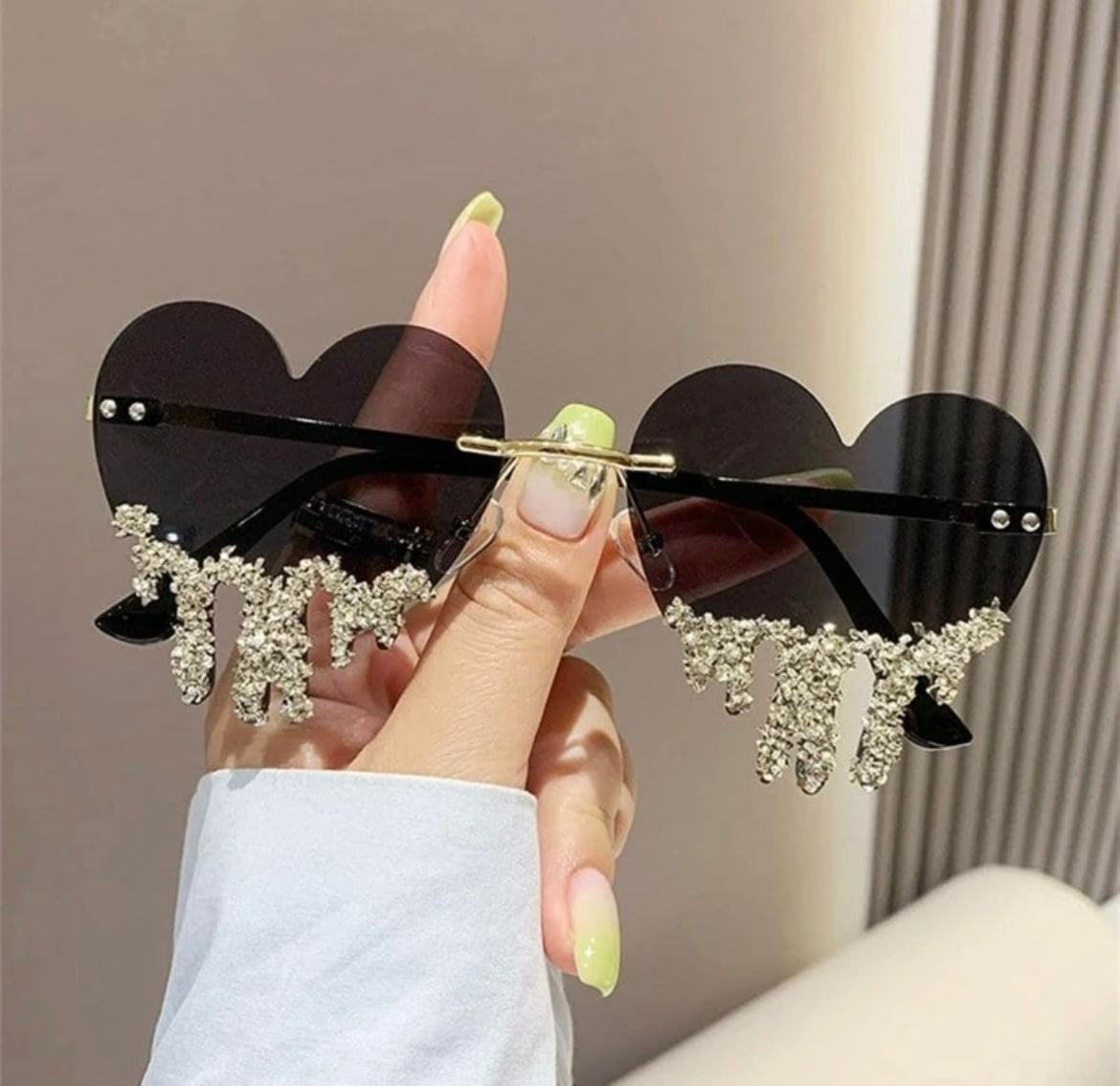 “Cardi Glam” Black Shades