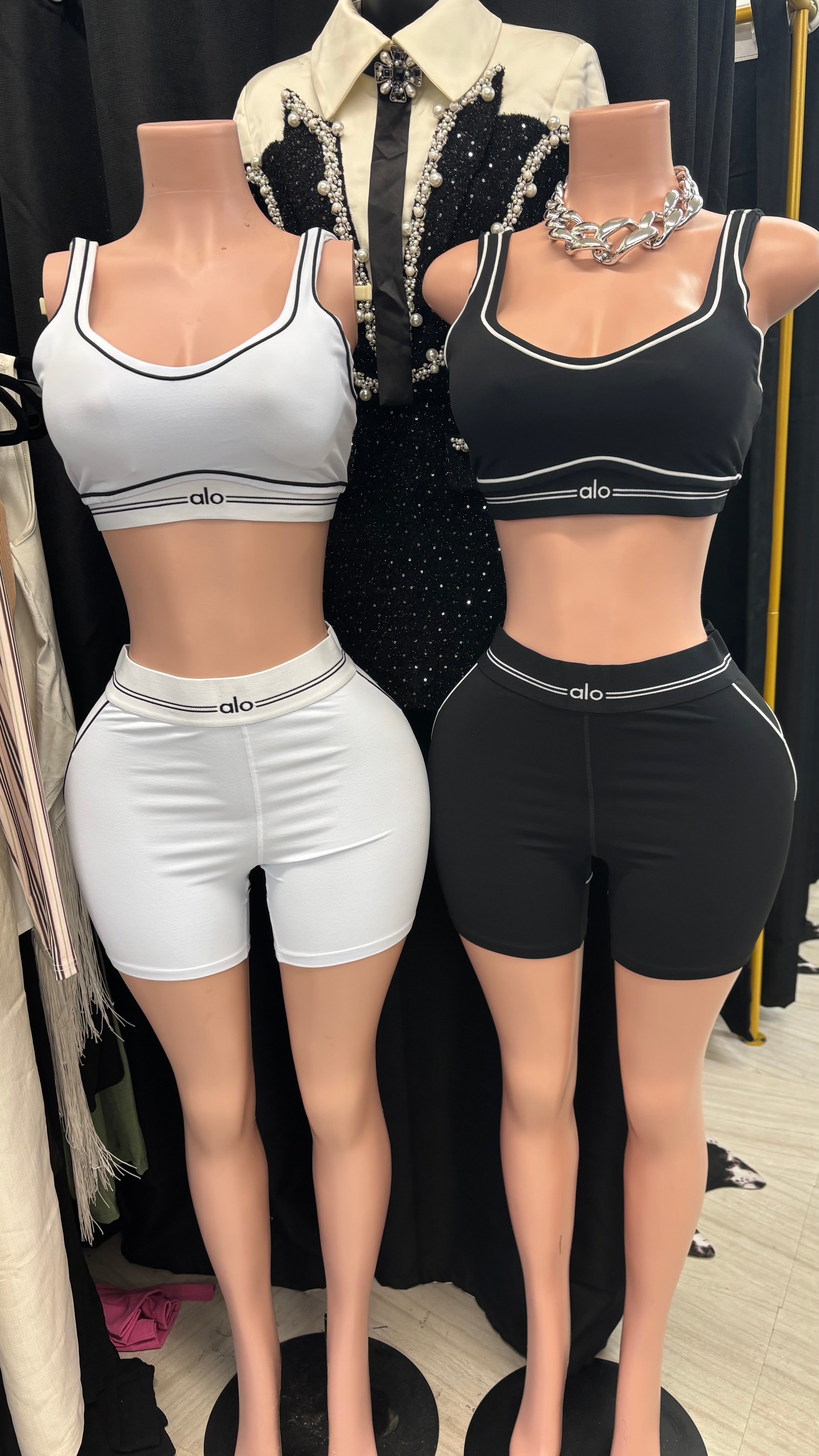 alo セット　S Alo” White 2 Piece Set – Queens Bazaar