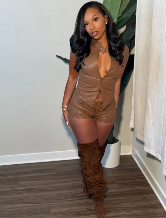 “Smash Hit” Brown Leather 2 Piece Set
