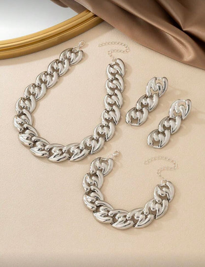 “Rease” Gold Necklace Set