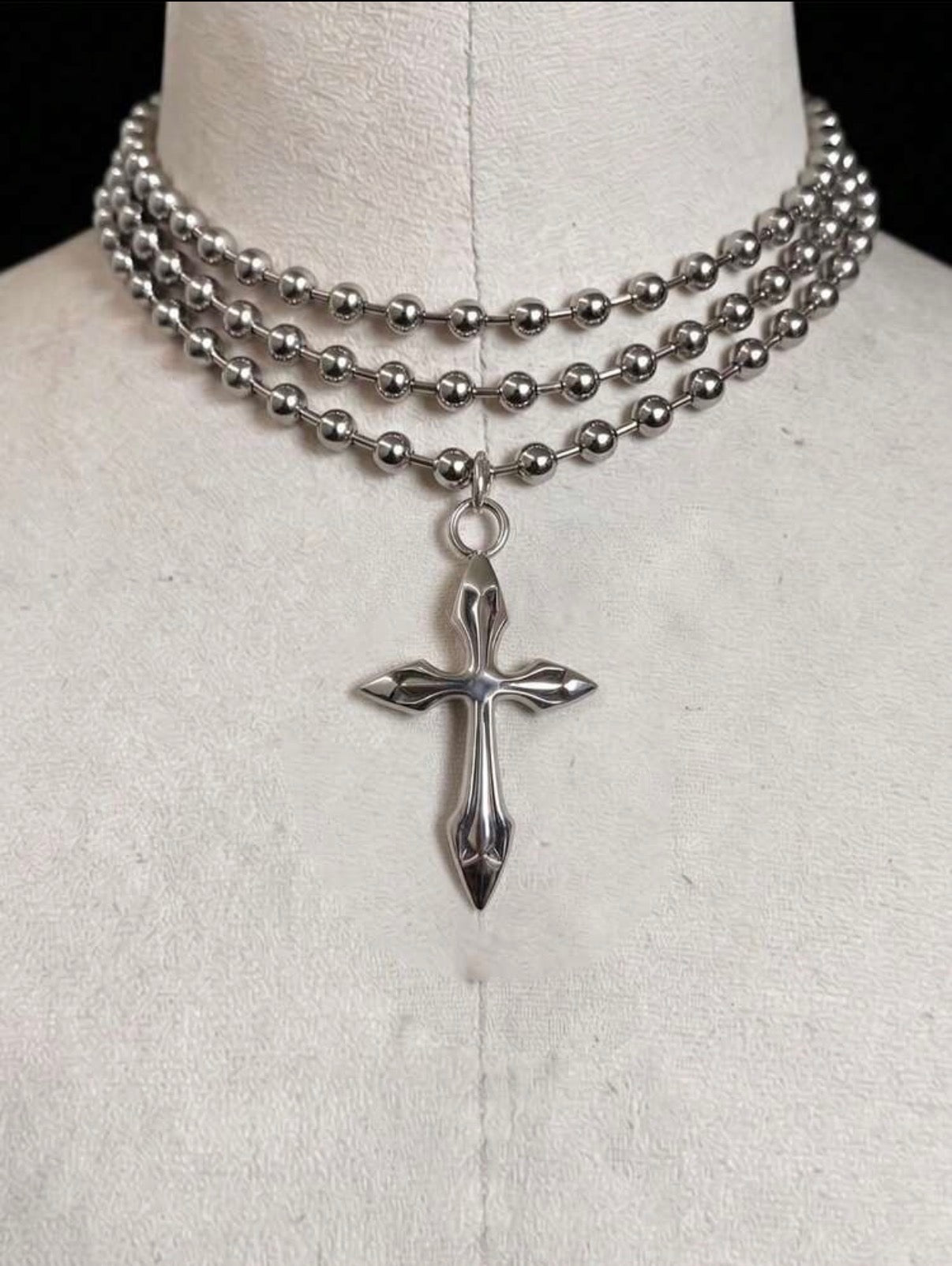“Crossed Me” Silver Necklace